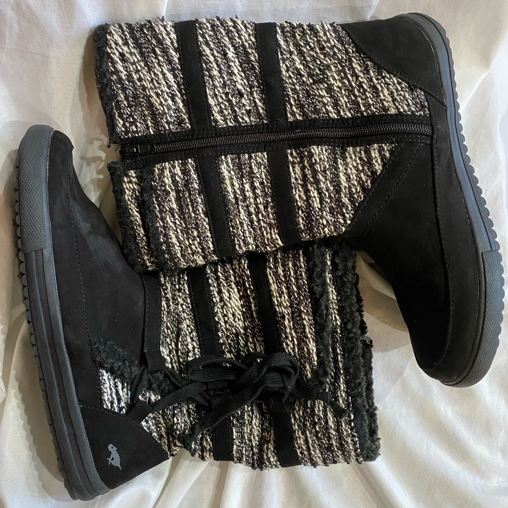 Boots Rocket Dog Black Size 8 Gently Used